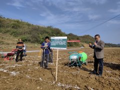 全国榜样教师张富贵：潜心农机讲授科研